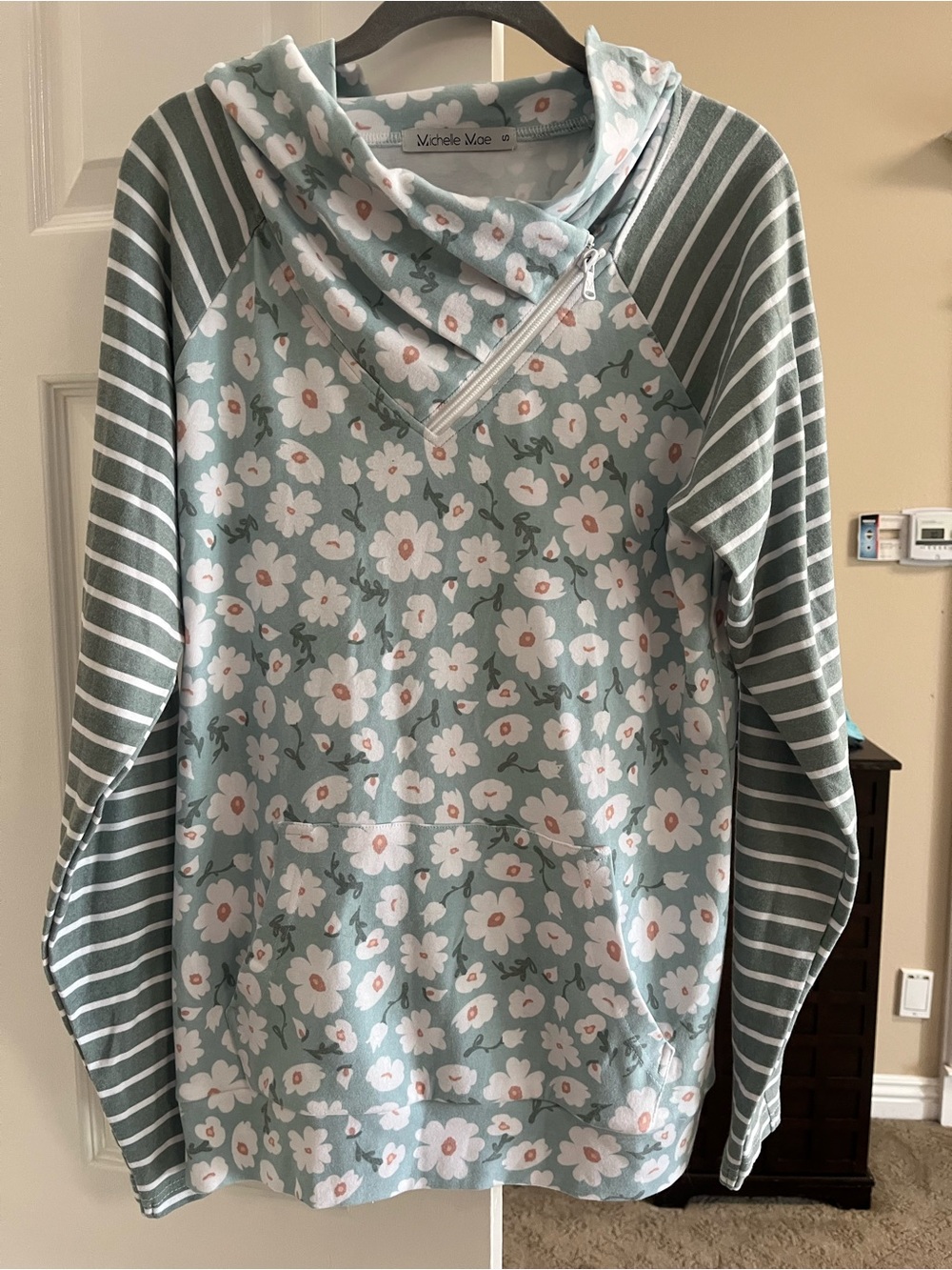 Michelle Mae Sage Green Floral Zip Cowl with Thumb Holes